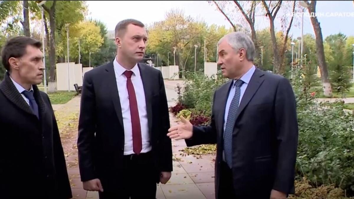 «Без слез не взглянешь. Наказывайте тех, кто это допустил»: Володин – о сгоревшем энгельсском Доме офицеров
