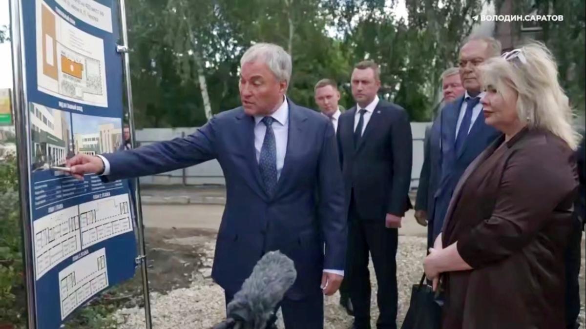 Володин заявил о переходе саратовских школ на учебу в одну смену