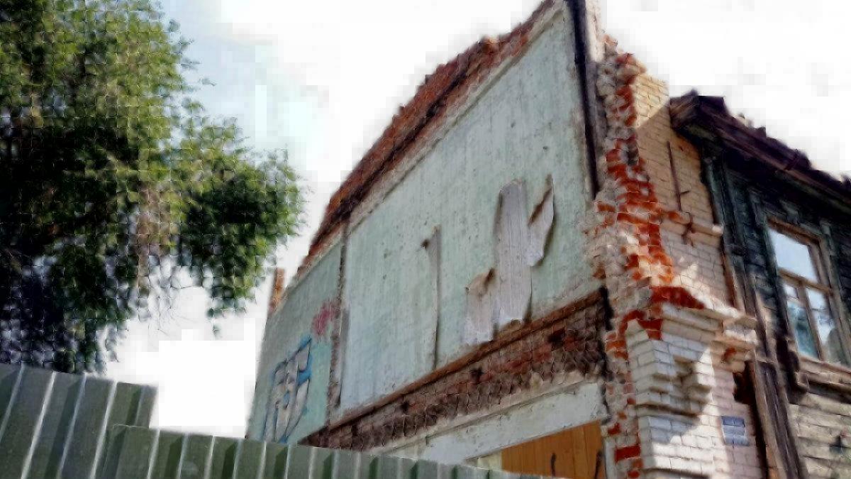 В Октябрьском районе Саратова снесут еще 4 аварийных дома