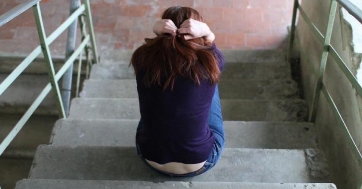 Саратовчанка обвинила мужа в изнасиловании ее 15-летней дочери