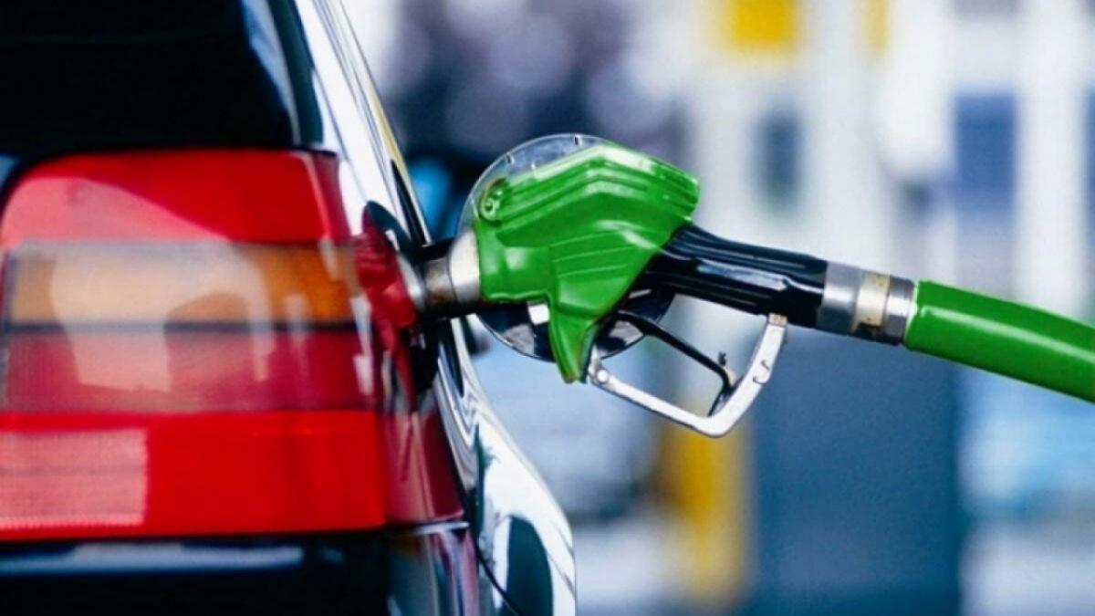 В Саратове бензин стал дороже 50 рублей в январе