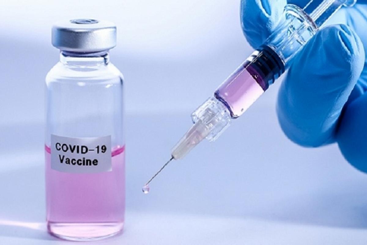 Массовая вакцинация от COVID-19: Роспотребнадзор об алкоголе, ПЦР-тестах и ковид-паспортах 