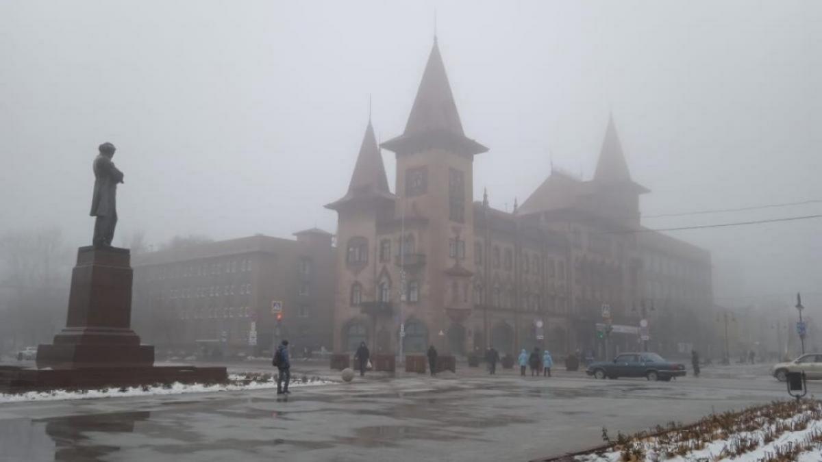 ГИБДД предупредила саратовских водителей о тумане 17 марта