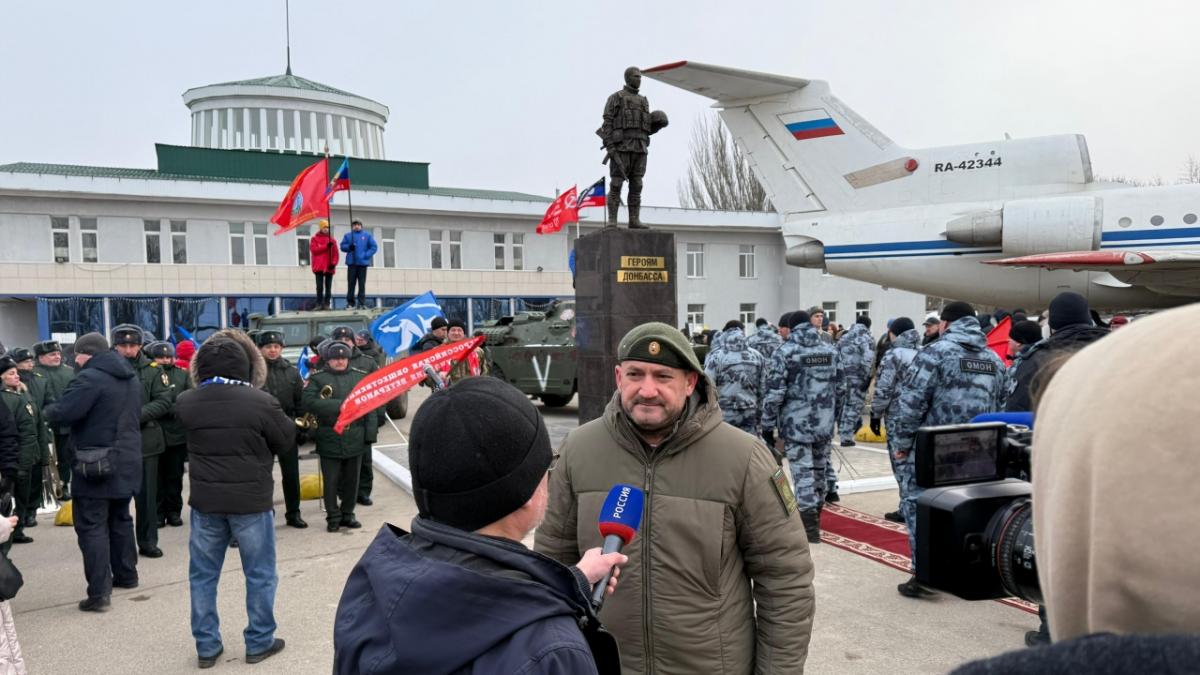 Калинин принял участие в открытии памятника «Героям Донбасса»