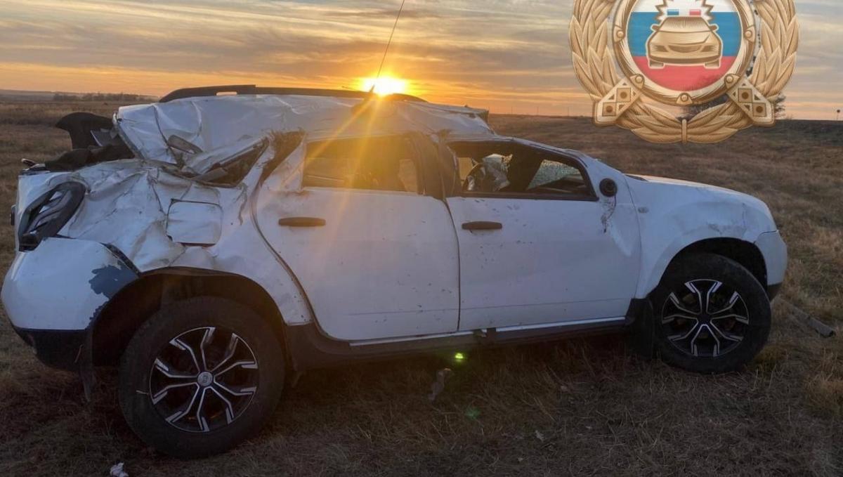 Под Саратовом в жутком ДТП разбился пассажир иномарки