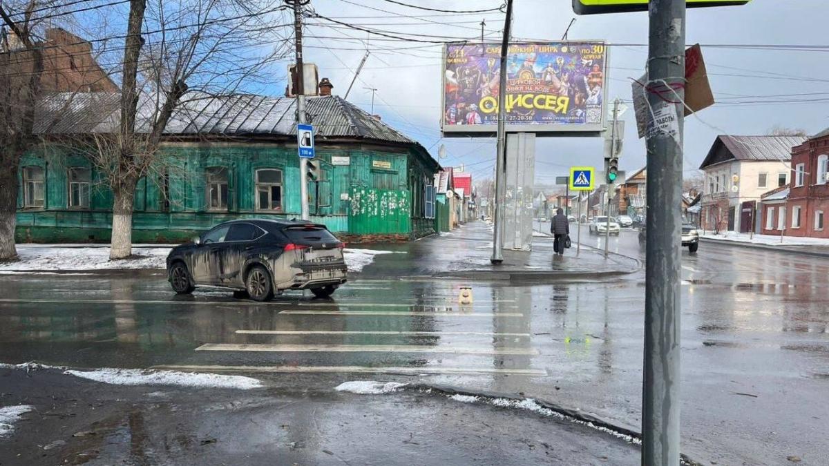 В Саратове на Симбирской «Лексус» сбил 74-летнюю женщину