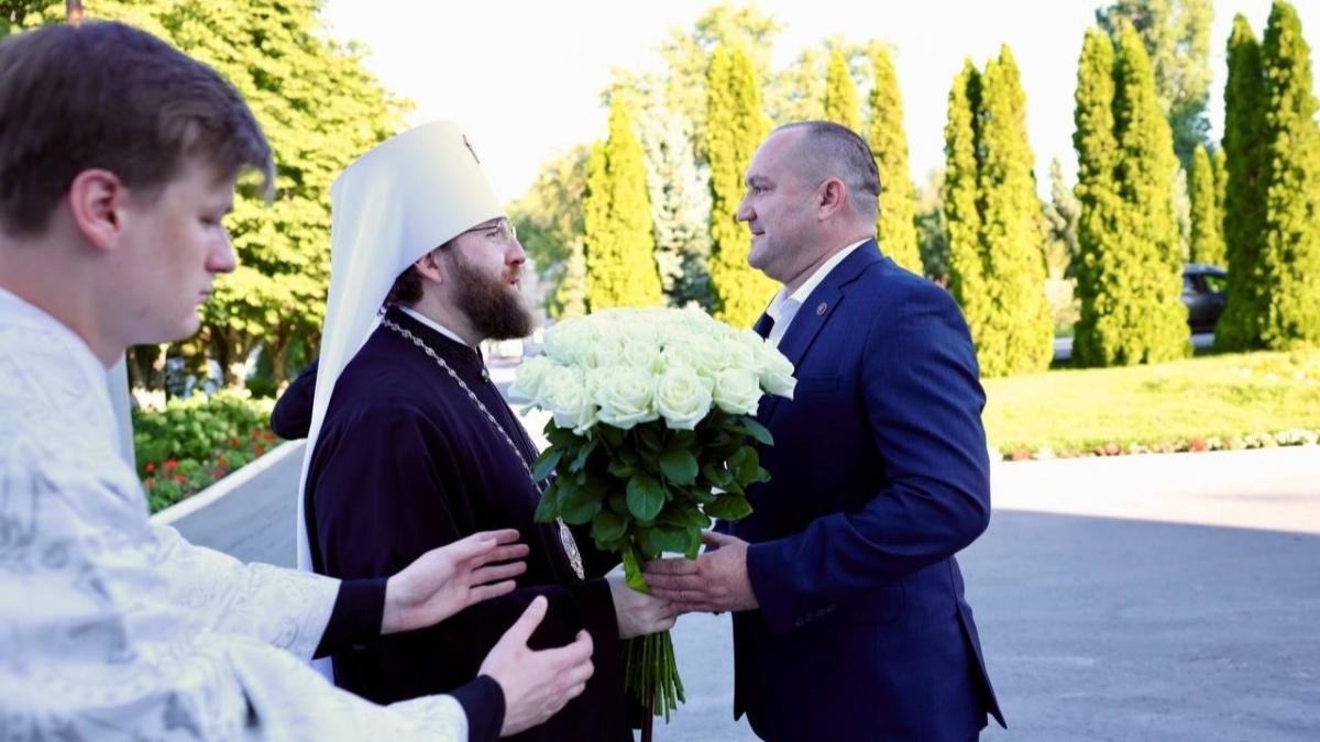 Калинин принял участие в торжествах по случаю 15-летия хиротонии Владыки Игнатия