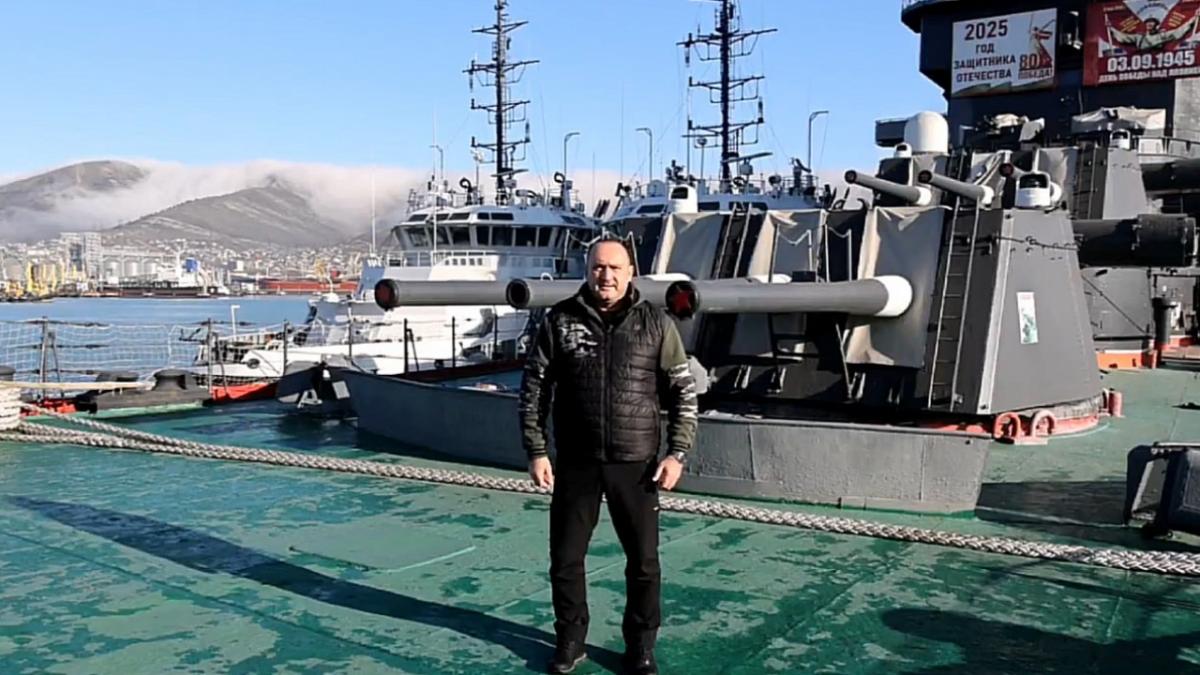 Калинин, Газманов и Запашный поздравили бойцов СВО от имени ОС при Минобороны 