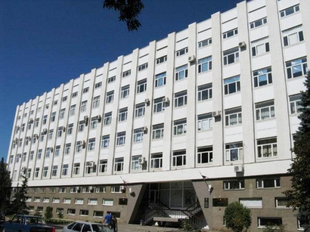 Саратовстат сообщил о заметном подорожании огурцов и сосисок 