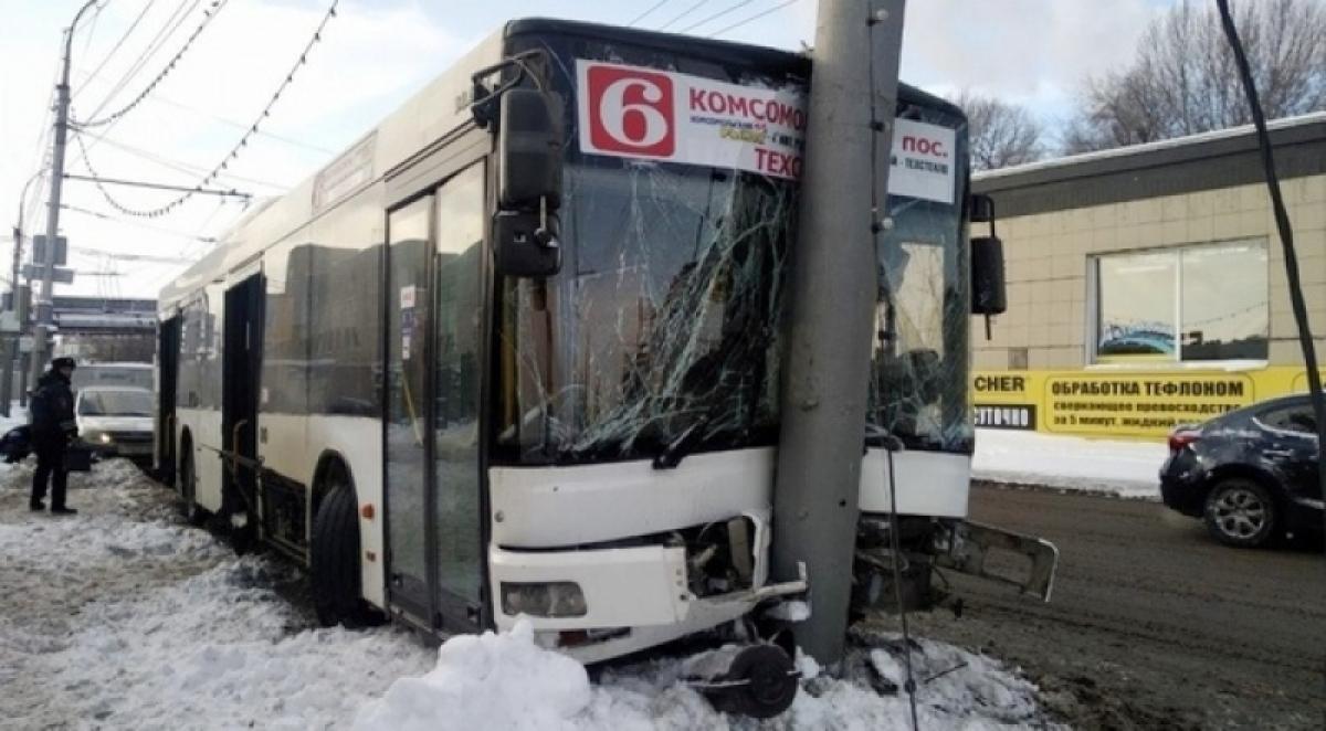 ДТП автобуса с пострадавшими в Саратове: водитель приговорен к заключению