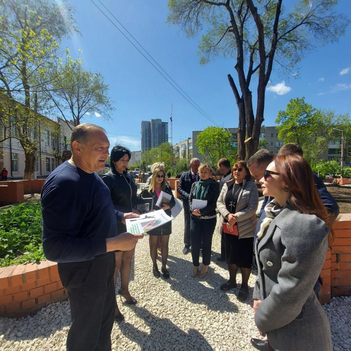 В Энгельсе установят памятник медицинскому работнику