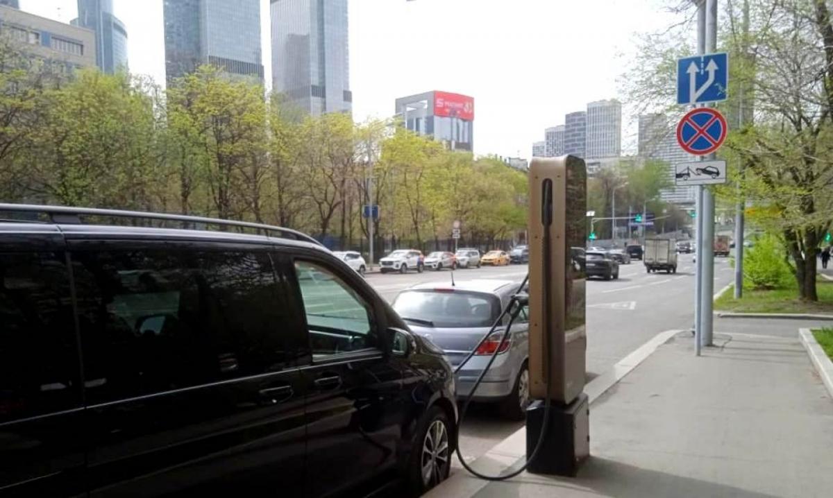 В Саратовской области планируют создать сеть зарядных станций для электромобилей