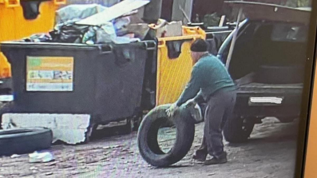 В Саратове на мусорных площадках установят видеокамеры за 1 млн