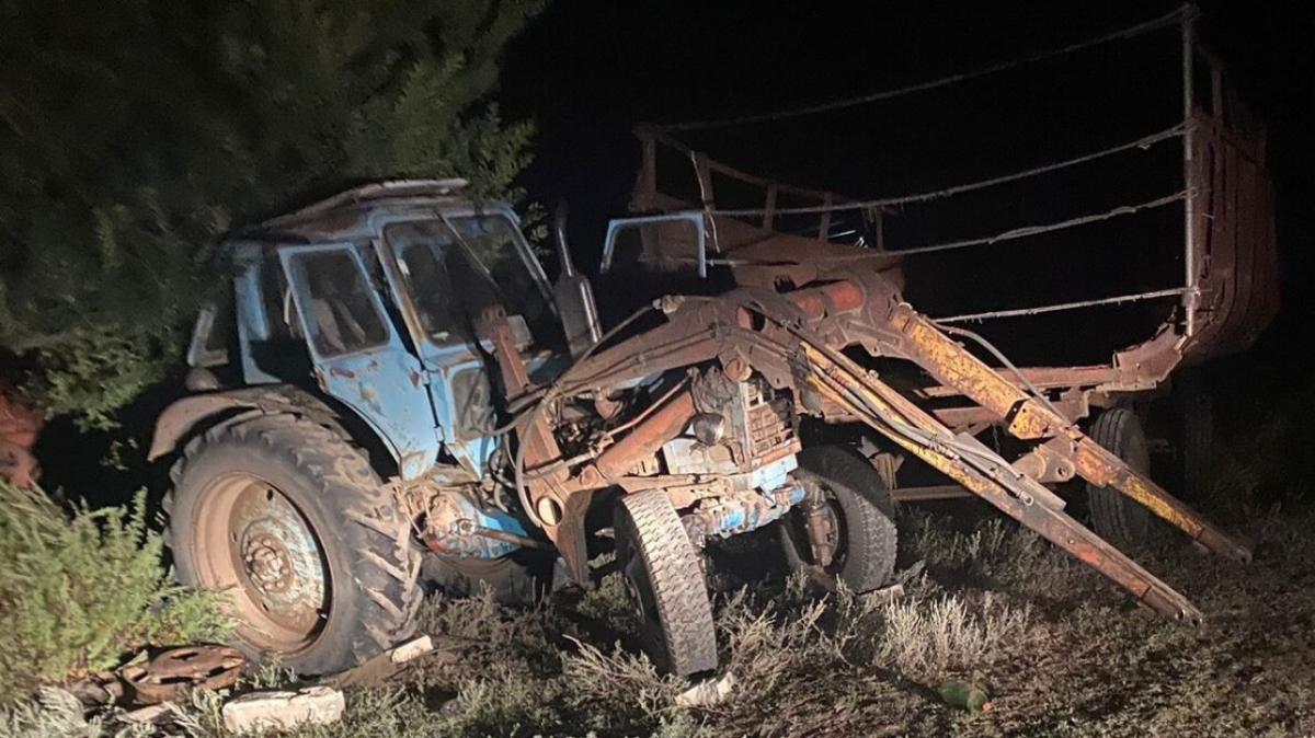 Под Саратовом трактор завелся и задавил своего же водителя