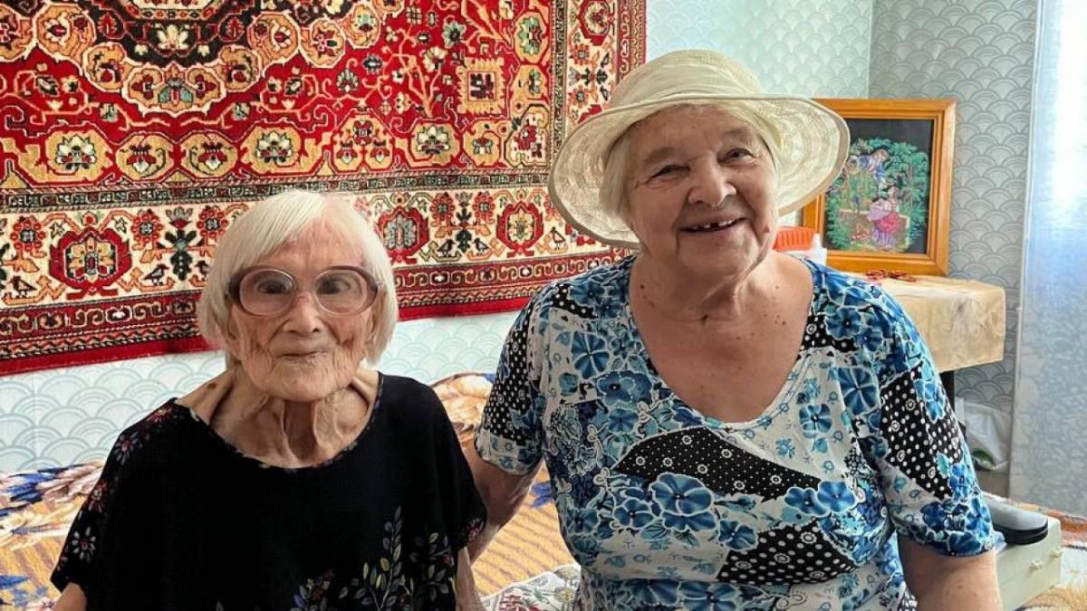 106 лет исполнилось ветерану ВОВ из Саратова Елене Власовой