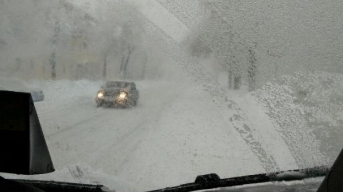 Нулевая видимость: в Саратовской области закрыли федеральные трассы