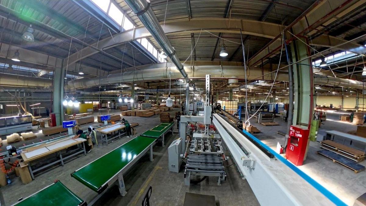 В Балаково запустили уникальное производство межкомнатных дверей
