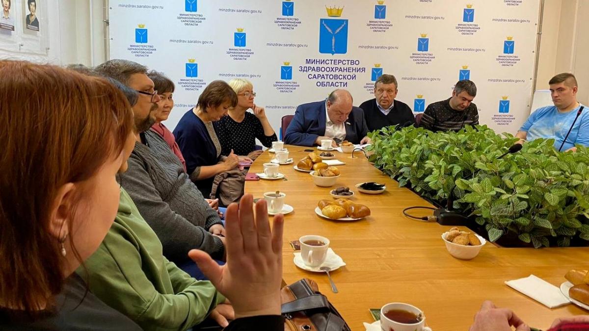 13 саратовских врачей отправились помогать детям на территорию вошедших в состав РФ субъектов