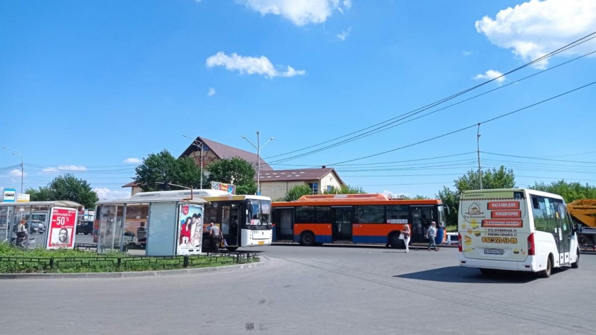 Калинин раскритиковал работу общественного транспорта в Саратове