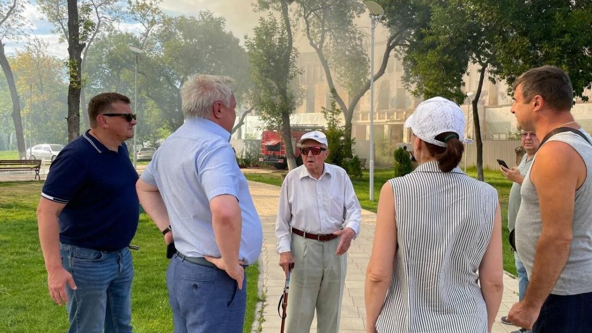 «Что за варвары живут в нашем городе!» Жители Энгельса – о сгоревшем Доме офицеров