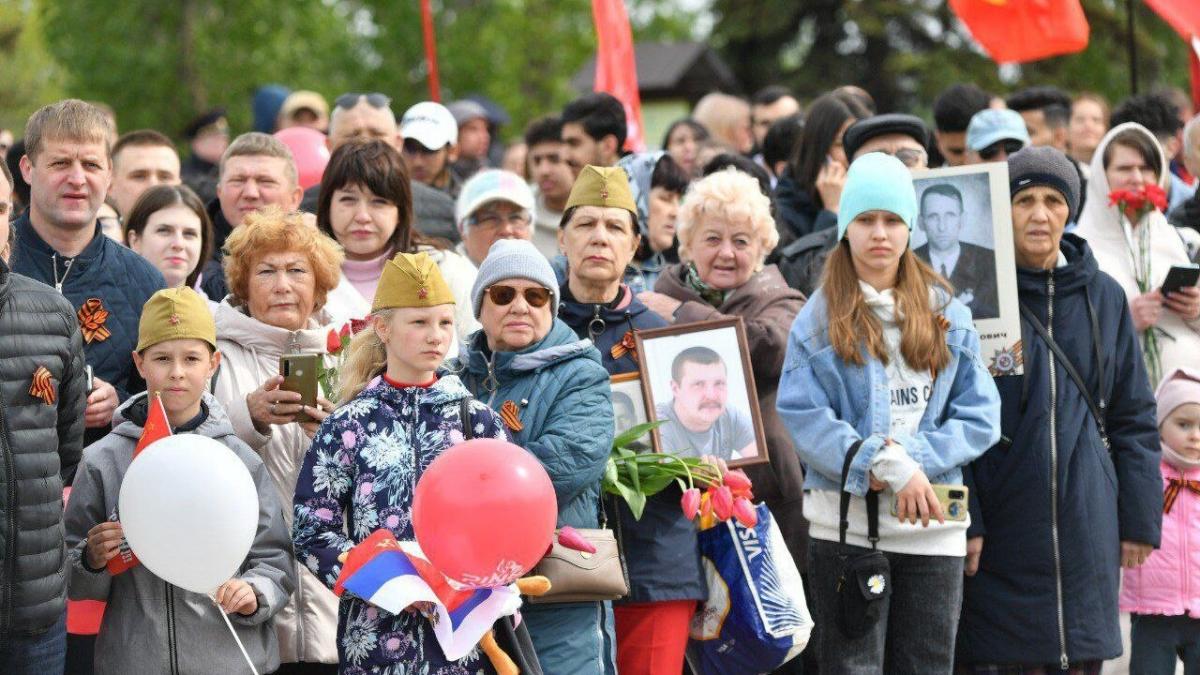 Саратовцы в Парке Победы почтили память павших в Великой Отечественной войне