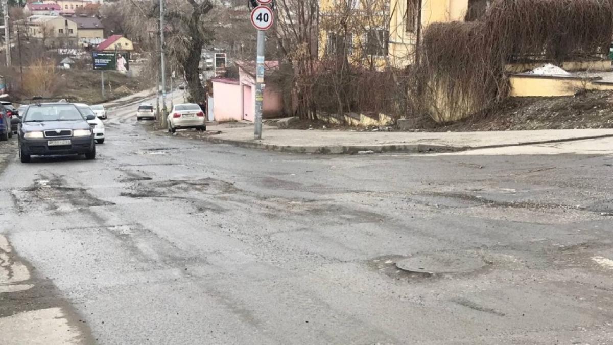 Лада Мокроусова назвала 15 дорог Саратова для ремонта в 2023 году
