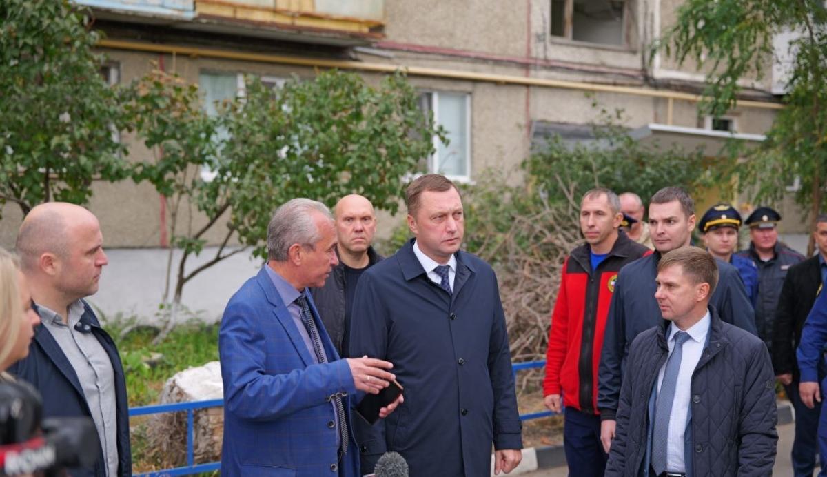 Бусаргин сообщил о поврежденных домах и автомобилях из-за БПЛА