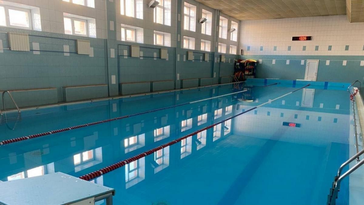 В Саратове за гибель 8-летнего мальчика в бассейне будут судить тренера
