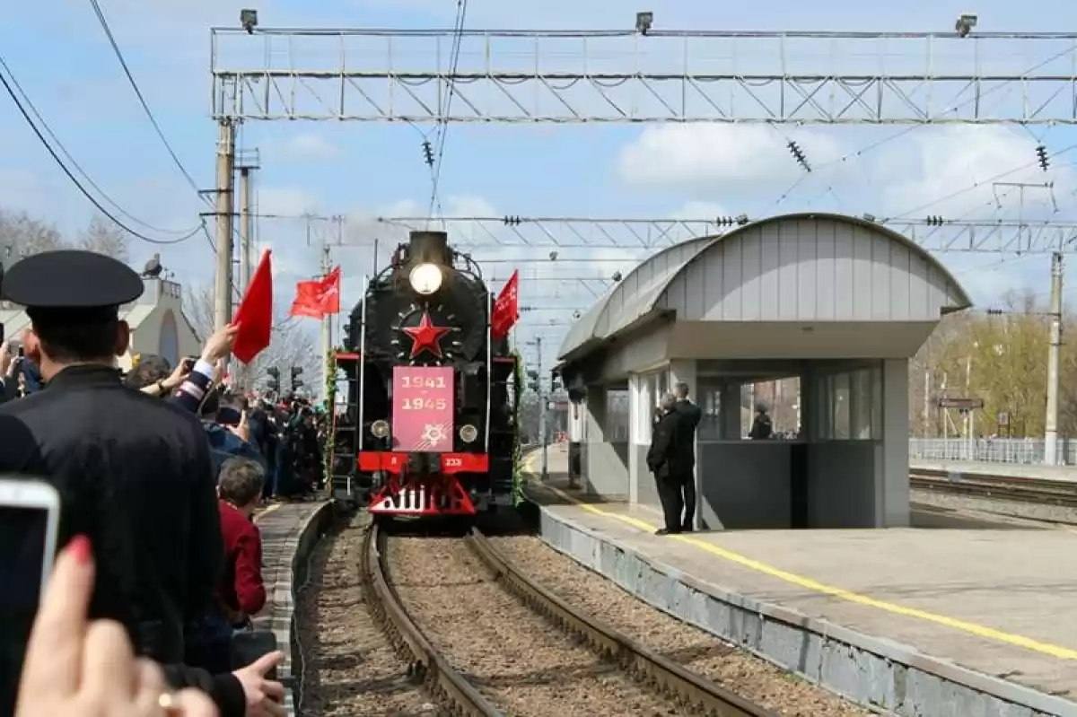 Сегодня ретропоезд «Воинский эшелон» прибывает в Саратовскую область