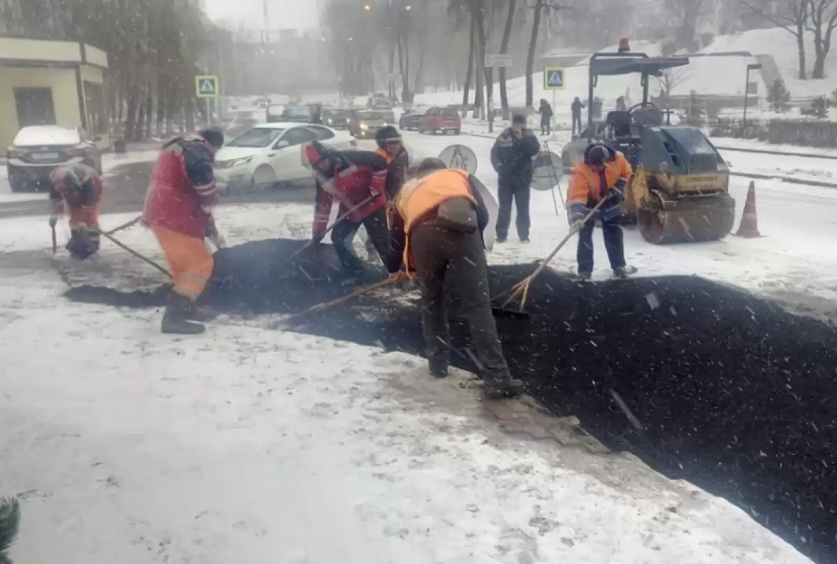 Можно ли асфальт укладывать на старый асфальт?