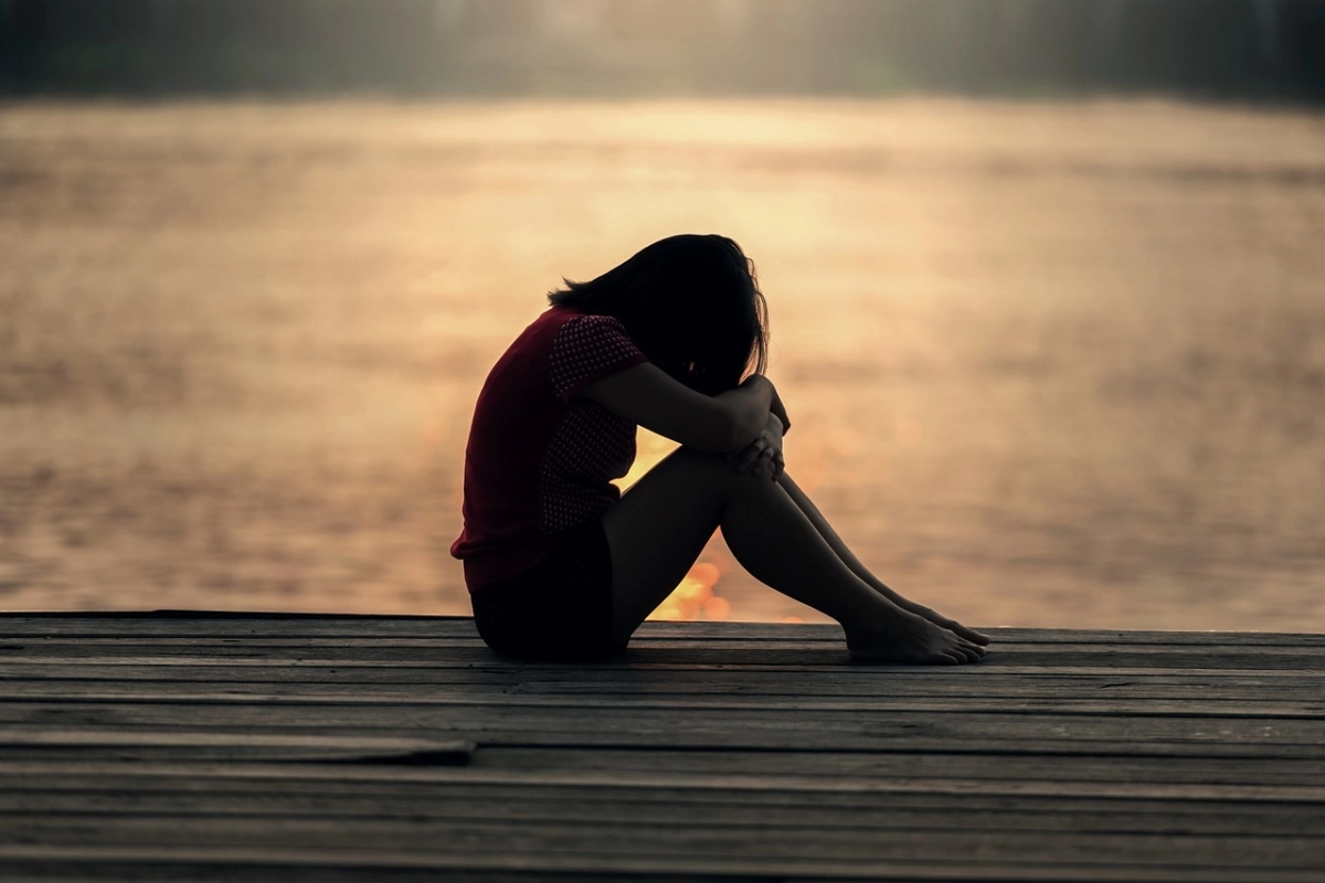 17-летняя девушка стала жертвой дяди-насильника, пожелавшего удовлетворения сексуальных потребностей
