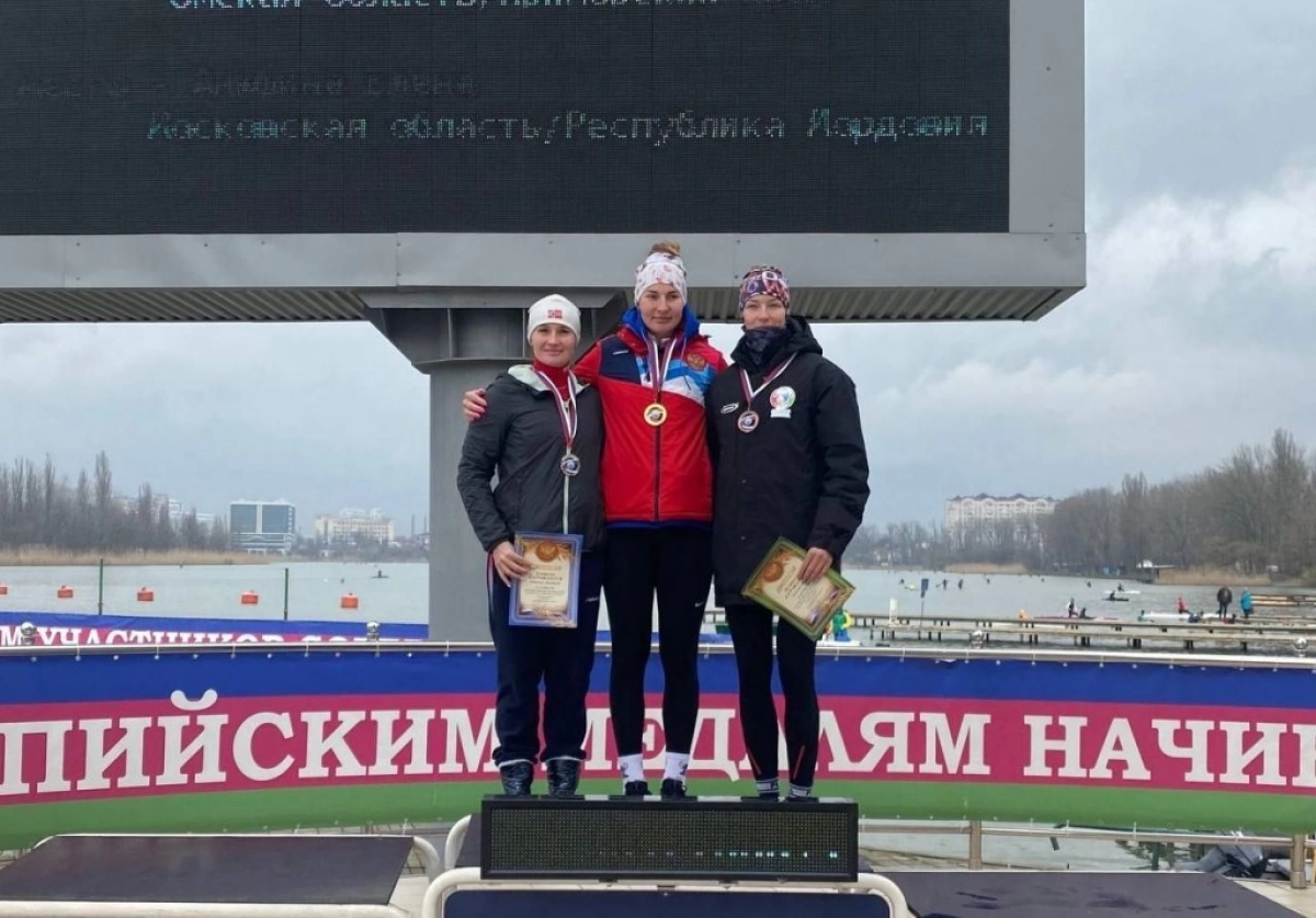 Кира Степанова стала двукратной чемпионкой России по гребле на байдарках и каноэ