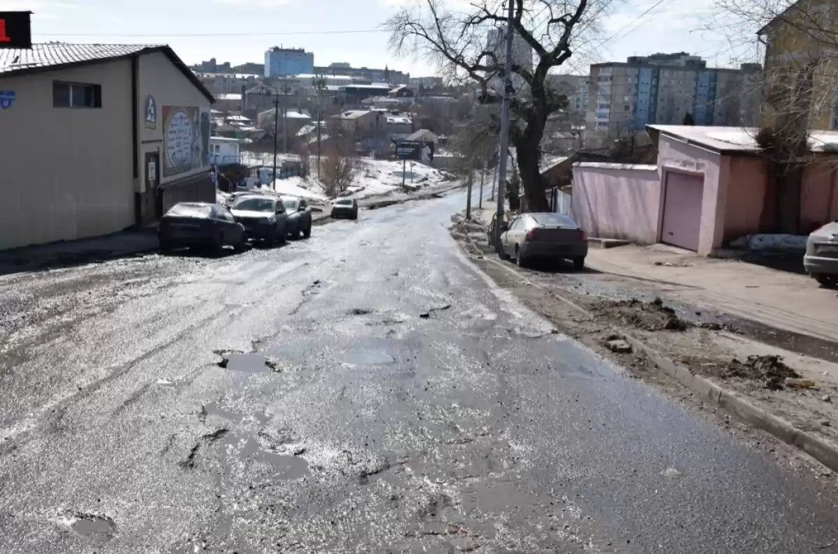 Ремонт Ново-Астраханского шоссе в Саратове будет продолжаться до конца лета