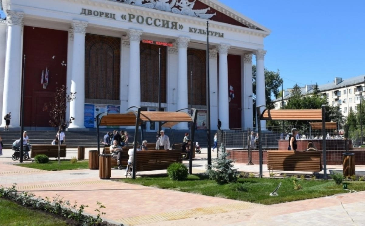 Переплатили в несколько раз: как в Саратове благоустраивали площадь перед ДК «Россия»
