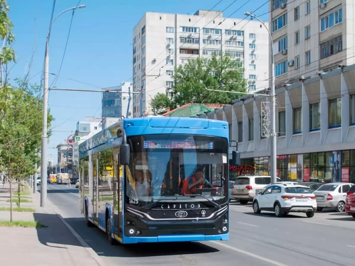 В Саратовской области проездные билеты заменят на транспортные карты:  названы условия и сроки