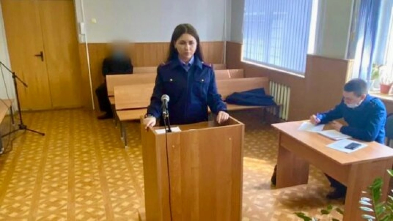 Житель Саратовской области разорвал подруге прямую кишку строительными предметами