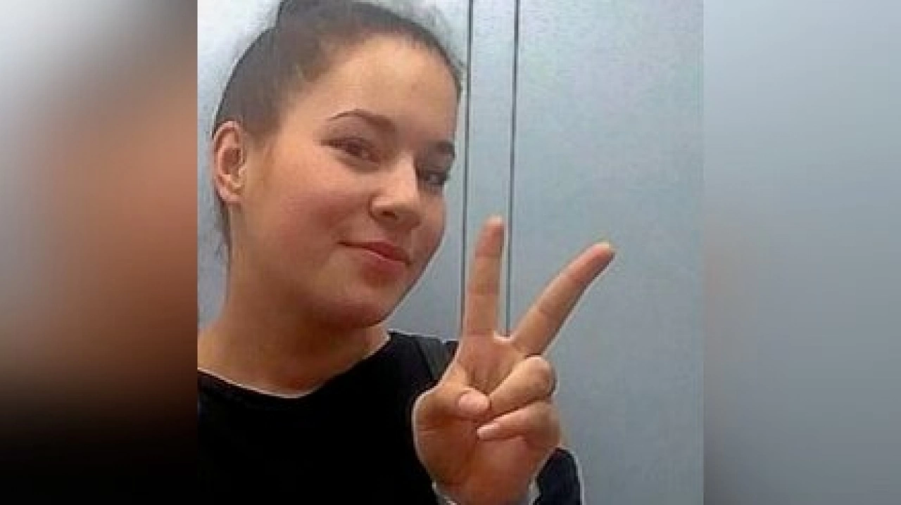 В Саратове ищут пропавшую 17-летнюю Алину в белых кроссовках 