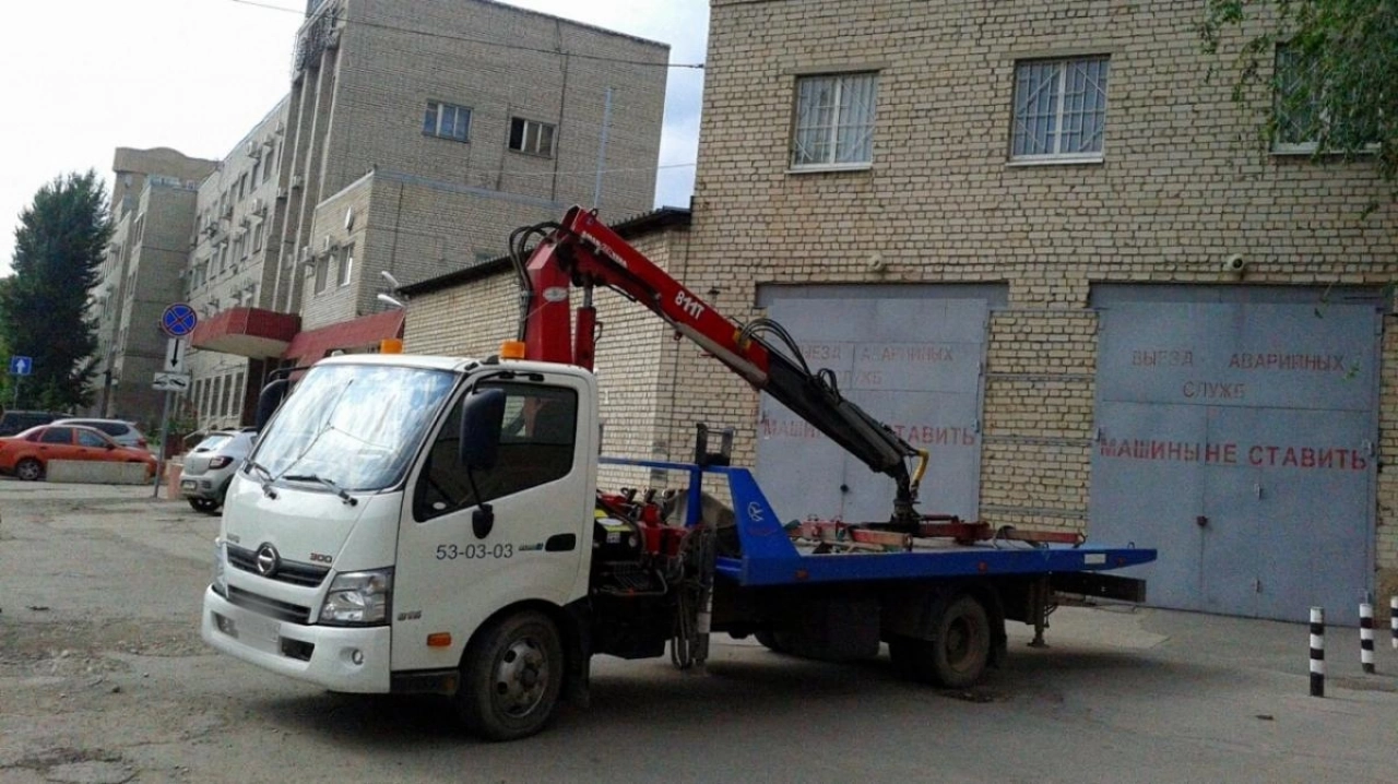 В Саратове существенно снизятся расценки на эвакуацию и хранение машин на штрафстоянке