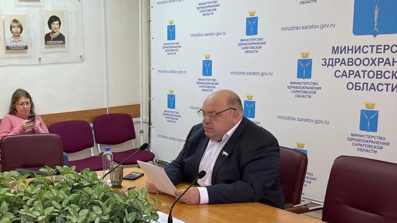 Олег Костин: у 45 саратовцев выявлен свиной грипп