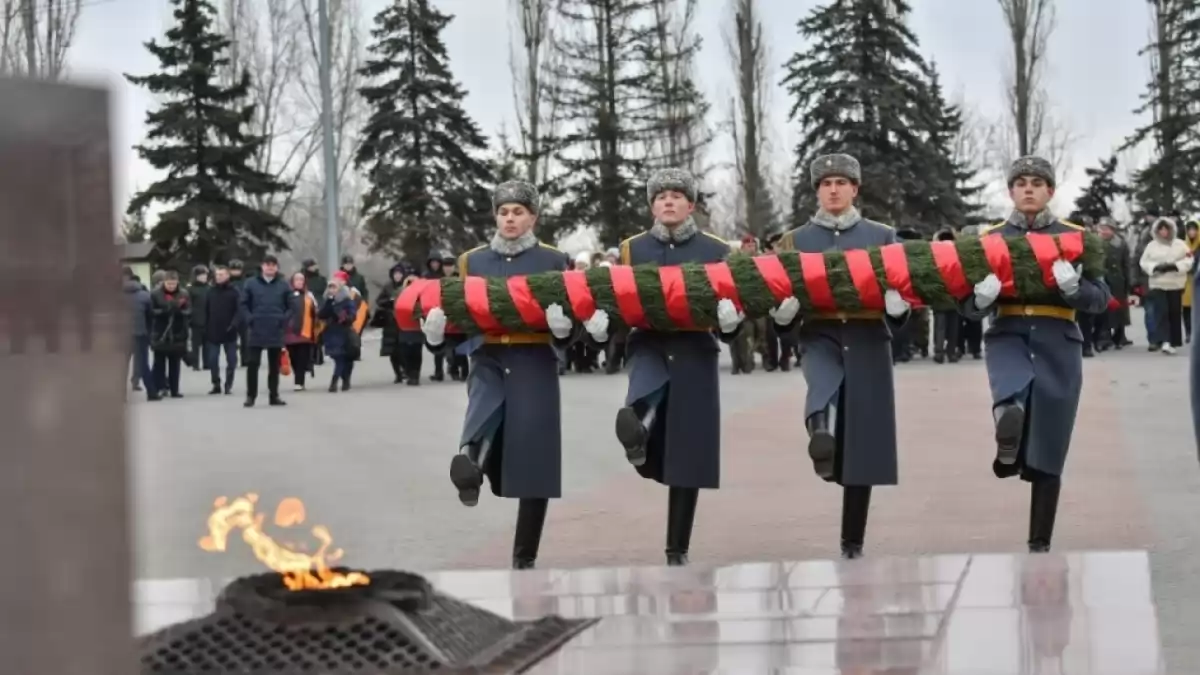 В саратовском Парке Победы увековечили имена 60 участников СВО