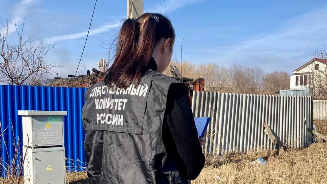 В Саратовской области на пожаре погибли 13-летняя девочка и мужчина