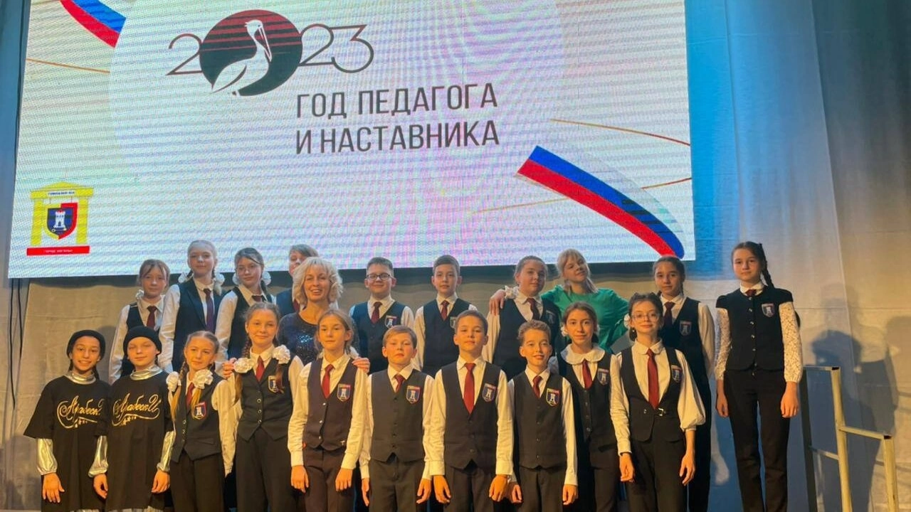 Ольга Алимова в День пионерии побывала на шоу «Калейдоскоп чудес-2023»