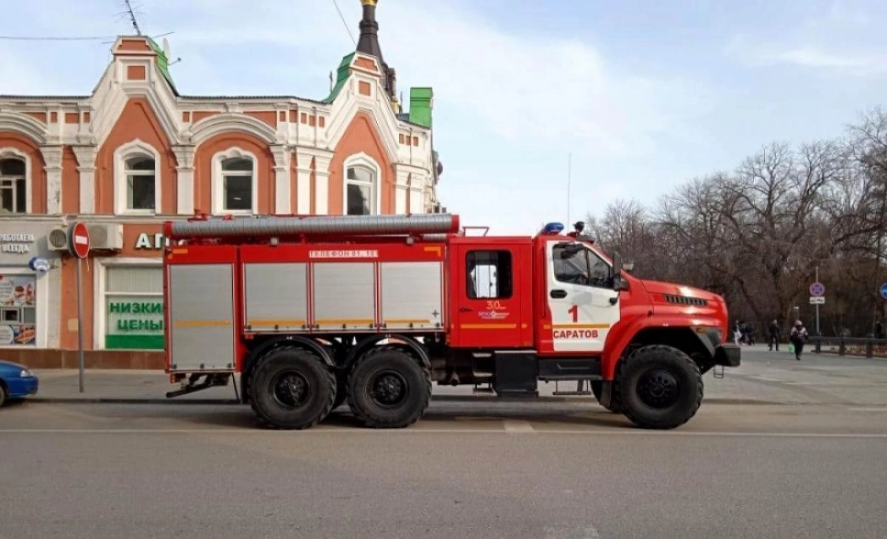 В Саратове на Гвардейской в 9-этажке сгорел мужчина