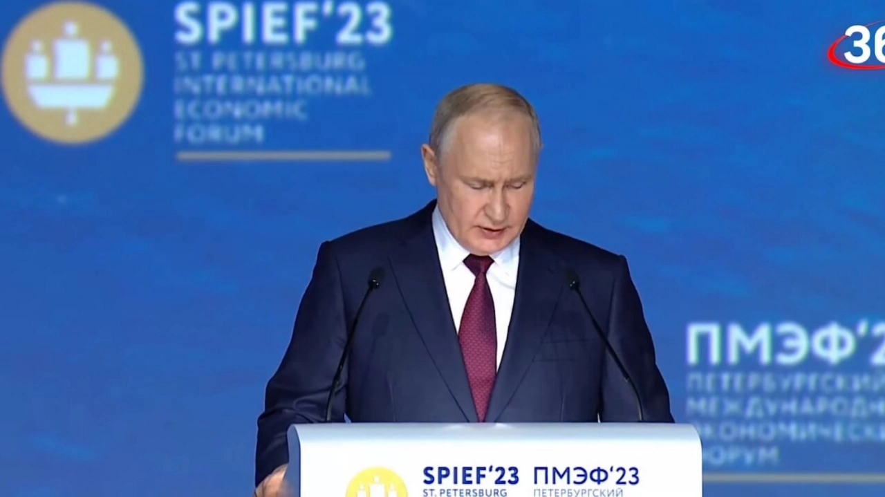 Путин назвал Саратовскую область в числе лидеров по улучшению инвестклимата