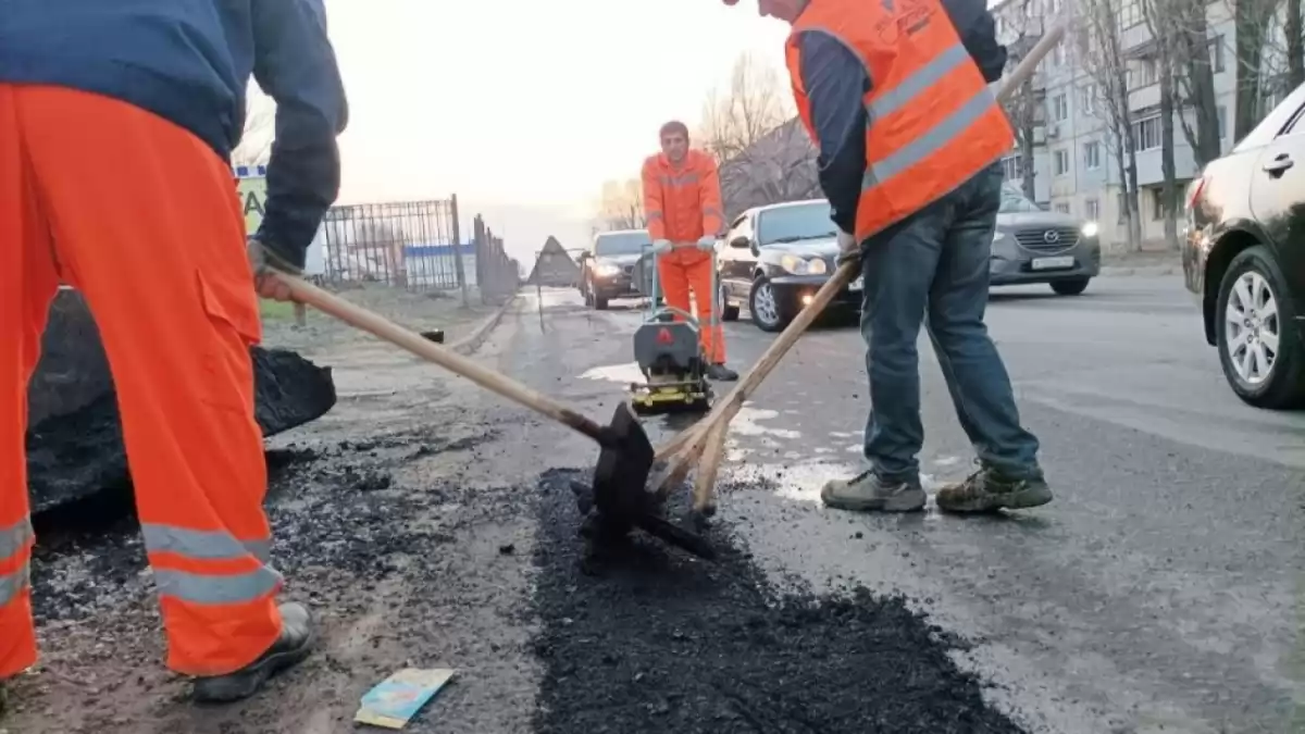 Обнародован список дорог Энгельса для ремонта по просьбам жителей