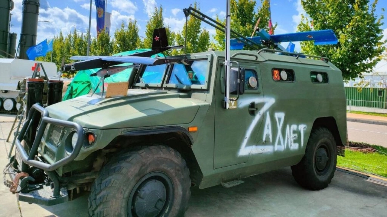 На форуме «Армия-2023» представили беспилотный комплект из Саратовской области
