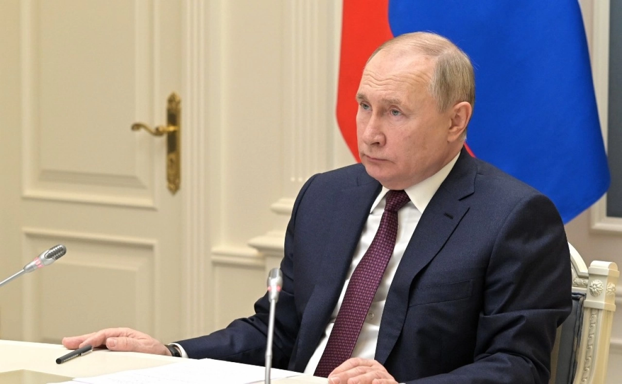 Путин наградил 5 саратовских медиков и работника культуры