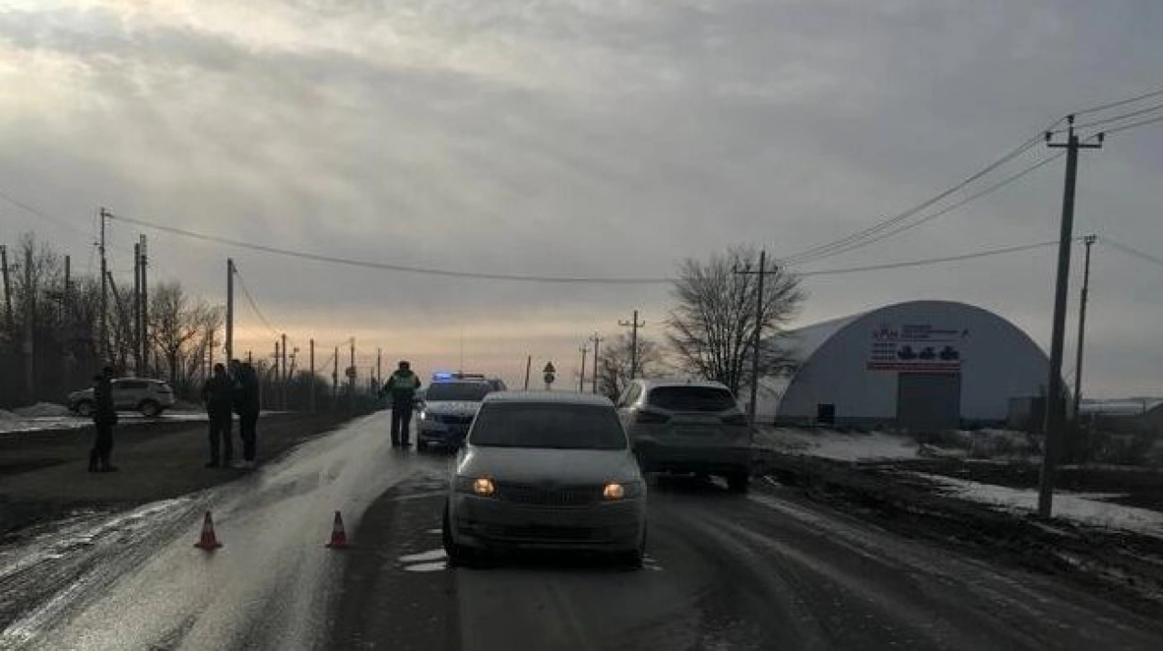 В Саратове «Школа Рапид» сбила на трассе мужчину-пешехода
