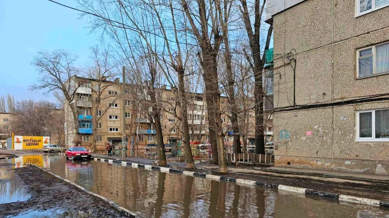 Власти Энгельса назвали критерии отбора дворов для ремонта в 2024 году 
