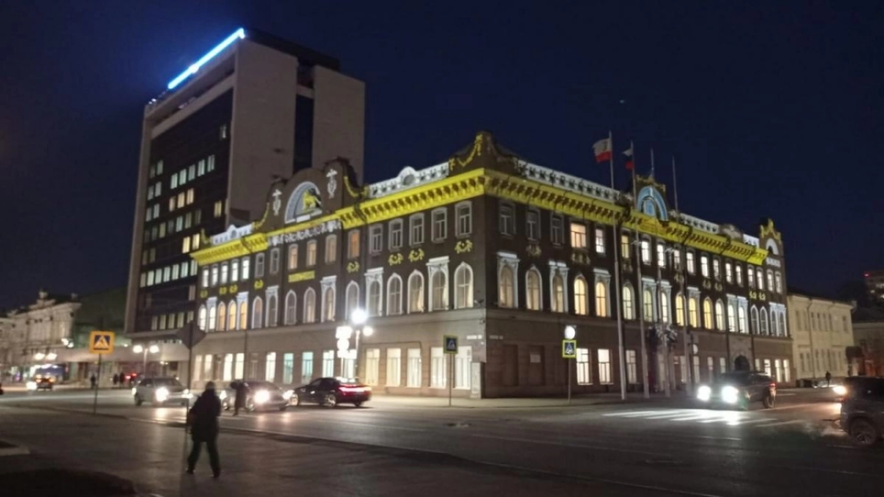 На 5 улицах в центре Саратова проверяющие нашли опасные провалы